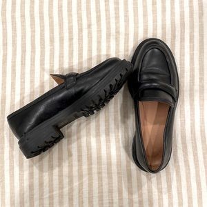 Madewell Loafers size 6 - only worn twice